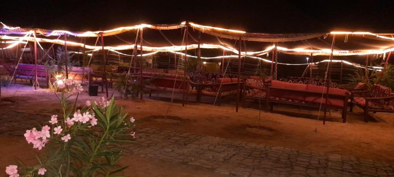 Royal Tours Permanent Camp Hotel Umm Lajj Exterior foto